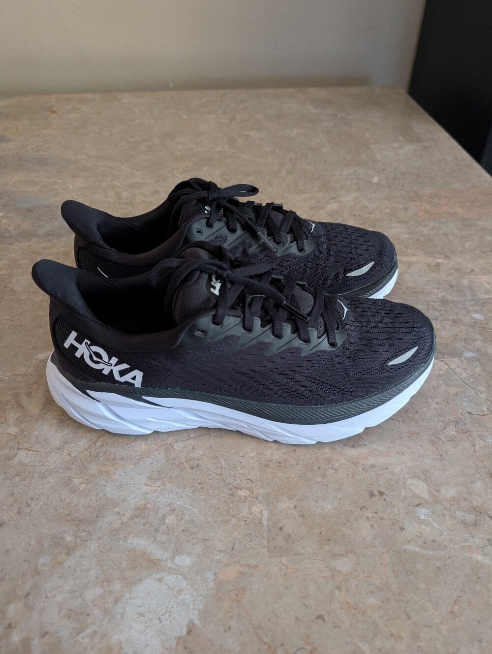 Hoka One One Clifton 8 Cushioned Running Shoes Black-white Women's Size 8.5